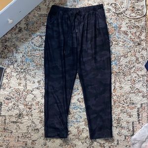 Camouflage joggers